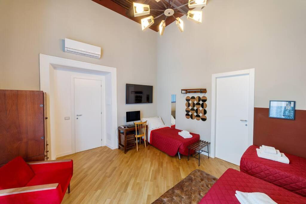 Bellini Design Complete Three Bd With Three Bath By Houseinnaples Appartement